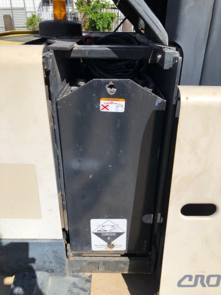 Used Crown Stockpicker SP3400